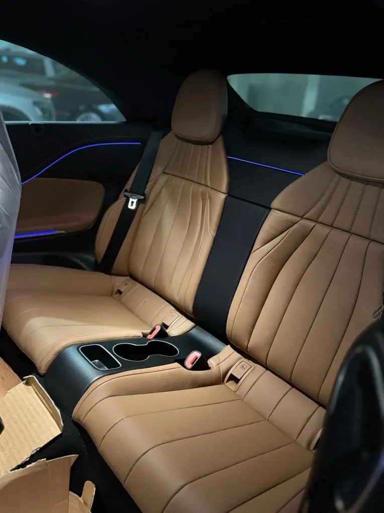 Mercedes Benz CLE 300 Cabriolet AMG Premium 2025, vista posteriore — Milan Luxury Cars, Milano